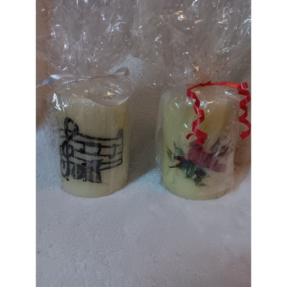 Lot of 2 Vintage Christmas 4" Holiday Pillar Candles Cardinal Music Note Scented - Picture 1 of 4
